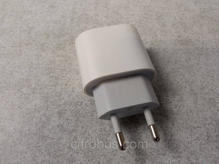Сетевой адаптер Apple 20W USB-C A2347
Внимание! Комиссионный товар. Уточняйте на. . фото 4