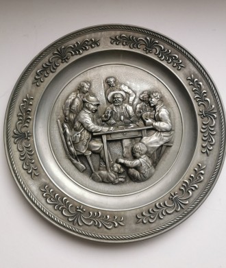 Настенная оловянная тарелка Званый удин, Германия художественное литье, диаметр . . фото 2