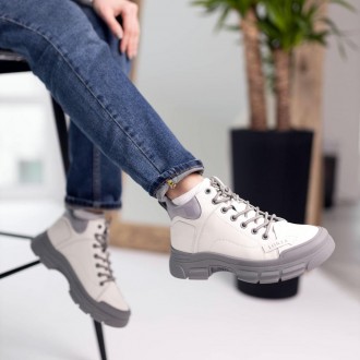 Універсальна модель черевиків Allshoes 584829 в білому кольорі, з акцентною сіро. . фото 2