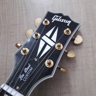 Электрогитара Gibson Les Paul Custom Burst Fire. С логотипом Gibson. 
Красивая к. . фото 10
