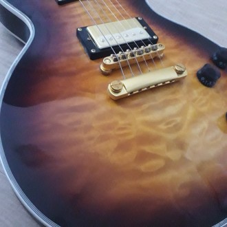 Электрогитара Gibson Les Paul Custom Burst Fire. С логотипом Gibson. 
Красивая к. . фото 8