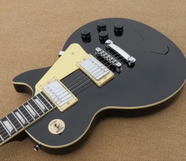 Электрогитара Gibson Les Paul Standard Black Top China
Красивая электрогитара мо. . фото 4