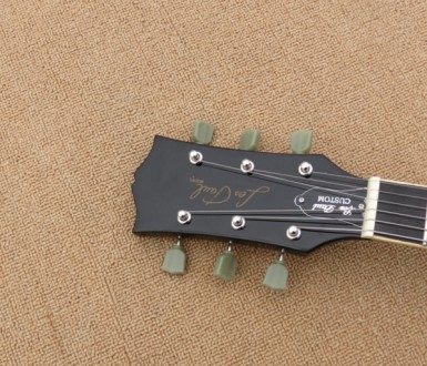 Электрогитара Gibson Les Paul Standard Black Top China
Красивая электрогитара мо. . фото 6