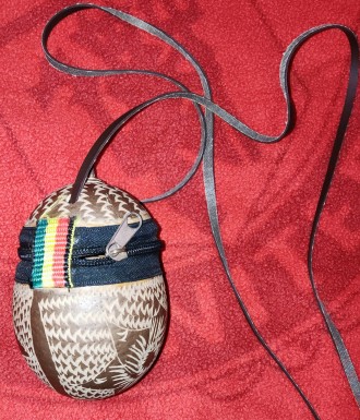 Стильная сумочка-кокос Jamaica, ручная работа, высота-13см, диаметр-9см, жесткий. . фото 3