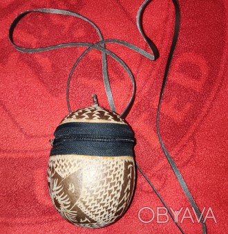 Стильная сумочка-кокос Jamaica, ручная работа, высота-13см, диаметр-9см, жесткий. . фото 1