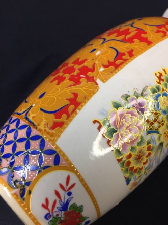 Китайская ваза 24,5 см ручная сюжетная роспись техника Мориаж фарфор н1191

Це. . фото 9