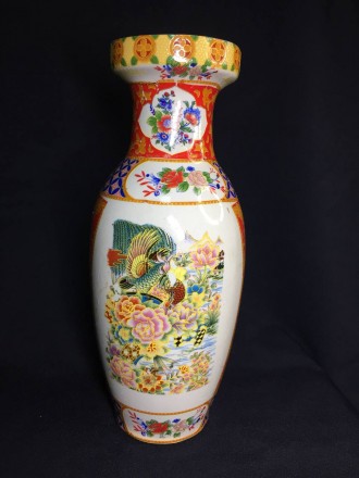 Китайская ваза 24,5 см ручная сюжетная роспись техника Мориаж фарфор н1191

Це. . фото 2