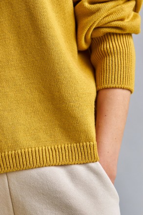 Светр жіночий Stimma Гресс. Однотонний жіночий светр з круглою горловиною.. . фото 5