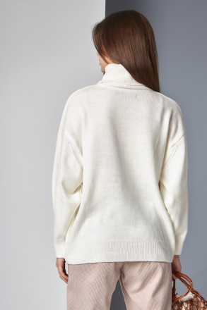 Жіночий светр Stimma Чирсті. Це стильний светр із круглою горловиною та стійкою . . фото 3