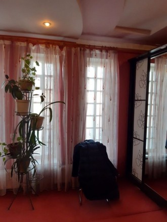 Продаётся уютный дом для большой семьи в Полтаве. 
Кирпичный дом, 2 этажа, 300 к. . фото 6