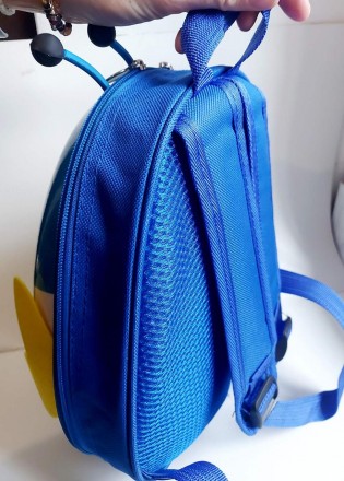 Яркий детский рюкзачок в виде милой пчёлки с крылышками.
Оснащён одним отделение. . фото 6