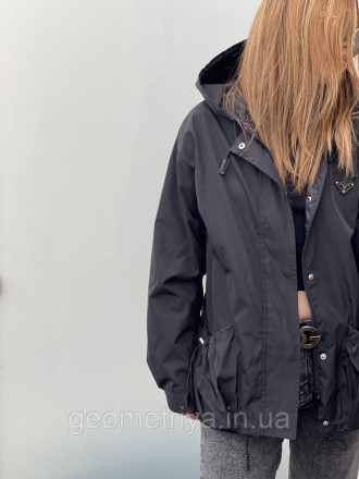
Легка куртка Prada демісезонна
Заміри:
ОГ 60 см
Довжина 66 см
Рукав від горлови. . фото 4
