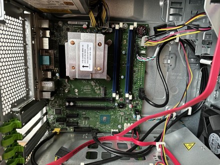 Системный блок Fujitsu ESPRIMO P756/E90+ MT/ Intel Core i5-6500/ 8 Gb DDR4/NVIDI. . фото 5
