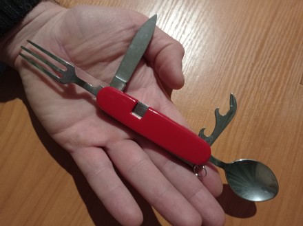 Новий туристичний мультитул - ложка, виделка, ніж, відкривачка.
Гарної якості, . . фото 2