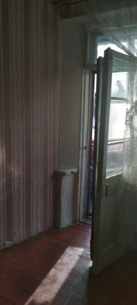 Продам 2 комнатную гостинку с балконом в теплом кирпичном доме, метро Масельског. ХТЗ. фото 3
