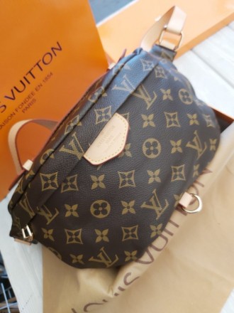 
 
 Сумка-бананка унисекс Louis Vuitton Monogram Bumbag.
Комплектация: сумка + к. . фото 4