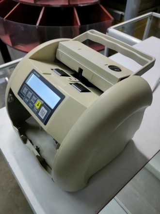 Лічильник банкнот Speed ​​LD-601M чудово працює, має УФ детекцію, швидка та якіс. . фото 4