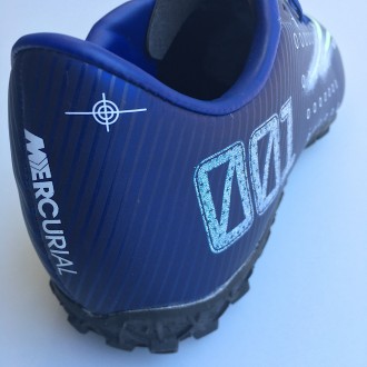 Сороконожки Nike Mercurial Vapor Xlll получили интересное цветовое представление. . фото 4