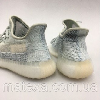 Беговые кроссовки топ качества Adidas YEEZY BOOST 350 v2. Одеса. фото 1 Беговые кроссовки топ качества Adidas YEEZY BOOST 350 v2. Одеса. фото 1
