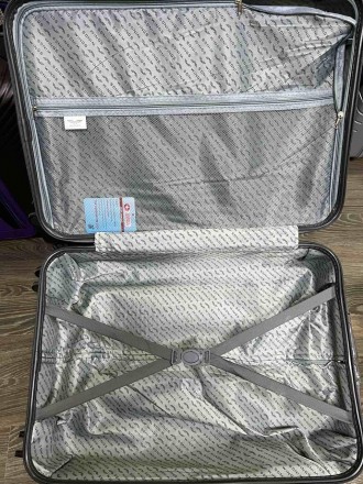 Большой чемодан Wings Dove WN01
Чемодан WINGS из серии DOVE создан для клиентов,. . фото 6