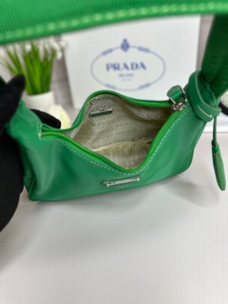 
 
 Сумка Re-Nylon Prada Re-Edition 2000 mini-bag зеленая
Модель: Сумка Prada Re. . фото 6