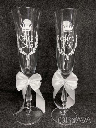 Высокие свадебные бокалы для молодоженов с ручной росписью. 
 
. . фото 1