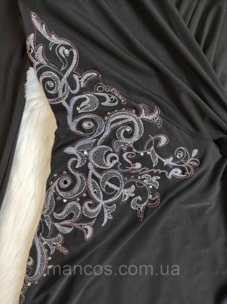 Женское платье Seam черное на запах с поясом с вышивкой со стразами
Состояние: б. . фото 4
