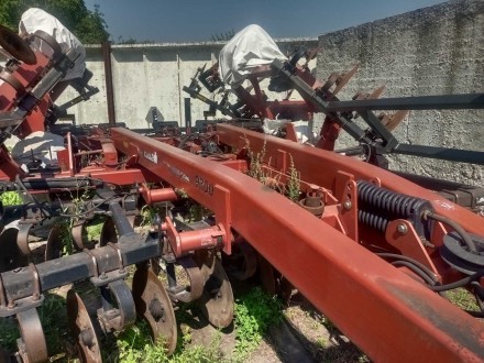 Дисколаповий глибокорозпушувач CASE IH Ecolo-Tiger 9300 
2007 рік випуску
Необ. . фото 13