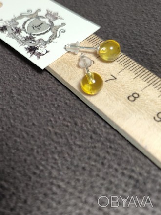 Пропонуємо Вам придбати мініатюрні сережки (пусети) з натурального бурштину. 
Ук. . фото 1