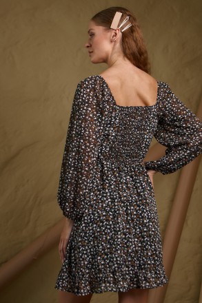 Жіноча сукня Stimma Таіра. Красива коротка сукня з квітковим принтом. Ця стильна. . фото 5