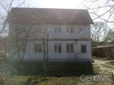 Продам 2-х этажный дом с участком 15 соток в центре Кропивницького.