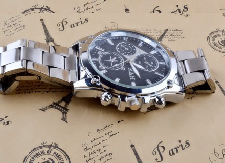 Мужские наручные часы V8 в стиле Armani
 Характеристики:
	
	Материал корпуса - м. . фото 8