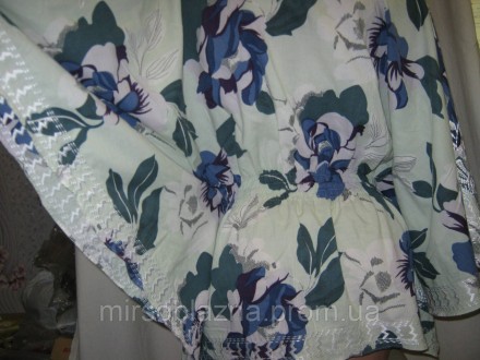  Женская блузка б/у летняя, хлопковая, мятного цвета с цветочным принтом, свобод. . фото 4