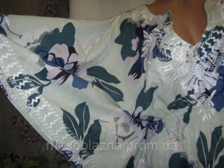  Женская блузка б/у летняя, хлопковая, мятного цвета с цветочным принтом, свобод. . фото 2