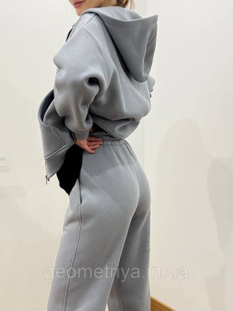 
Флісовий костюм на молнії колір сірий
Параметри:
S: кофта 
ОГ до 95 см
ОБ до 10. . фото 3