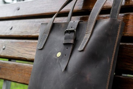 Жіноча шкіряна сумка "Alta"
Шкіряна сумка "Alta" ― виконана повністю з натуральн. . фото 5