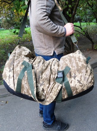 Большой армейский баул, сумка-рюкзак два в одном 100L Ukr military пиксель ВСУ
С. . фото 9