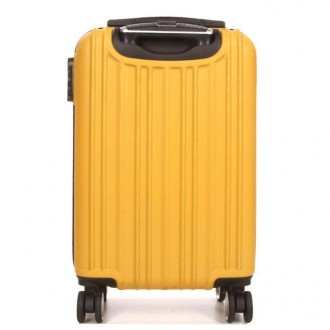 Виробництво Worldline Франція
Валіза Worldline ідеальний варіант багажної валізи. . фото 5