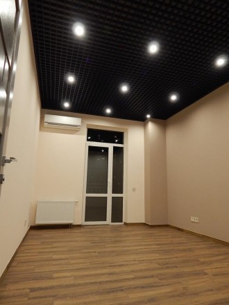 Продажа современного офиса в ЖК бизнес класса на Печерске по адресу Евгения Коно. Печерск. фото 13
