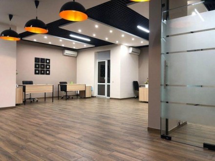 Продажа современного офиса в ЖК бизнес класса на Печерске по адресу Евгения Коно. Печерск. фото 5