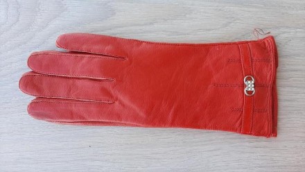 Женские демисезонные кожаные перчатки Paizong (красные)

При покупке перчаток,. . фото 2