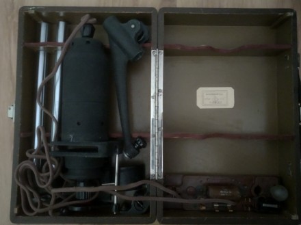 Продам винтажный фотоувеличитель ТПУ- III, Выпущен в 1955 году, состояние оригин. . фото 2