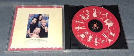 Продам Фирменный СД Red Hot Chili Peppers - One Hot Minute
Состояние диск/полиг. . фото 4