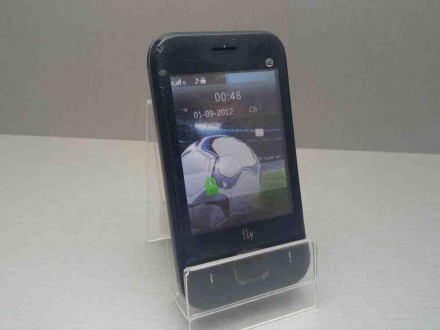 Телефон, поддержка двух SIM-карт, экран 2.8", разрешение 320x240, камера 0.30 МП. . фото 2