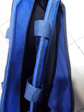 Спортивна сумка Adidas 42х29х18, виготовлена з якісної тканини, має невеликі киш. . фото 3