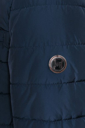
ІНФОРМАЦІЯ ПРО ПРОДУКТ
Чоловіча тепла темно синя зимова куртка з хутром
Куртка
. . фото 8