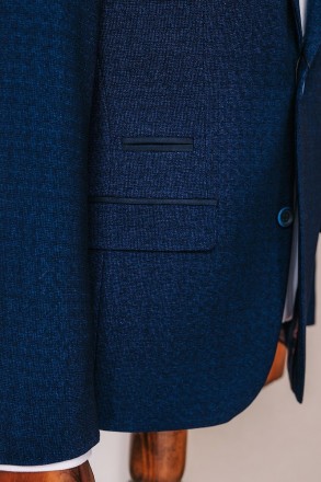 
ІНФОРМАЦІЯ ПРО ПРОДУКТ
Чоловічий темно синій класичний піджак з одним ґудзиком . . фото 7