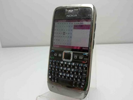 Cмартфон, Symbian OS 9.2, QWERTY-клавіатура, екран 2.36", роздільна здатність 24. . фото 4