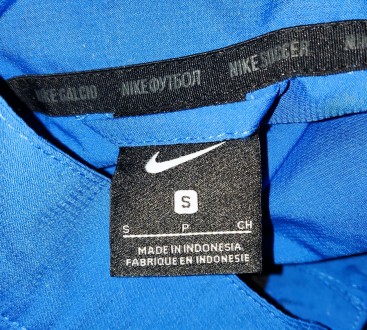 Футбольная тренировочная кофта-ветровка Nike FC Warley Rangers, размер-S, длина-. . фото 6
