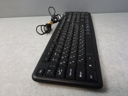 Клавіатура дротова Crown CMK-11 USB
Внимание! Комісійний товар. Уточнюйте наявні. . фото 3